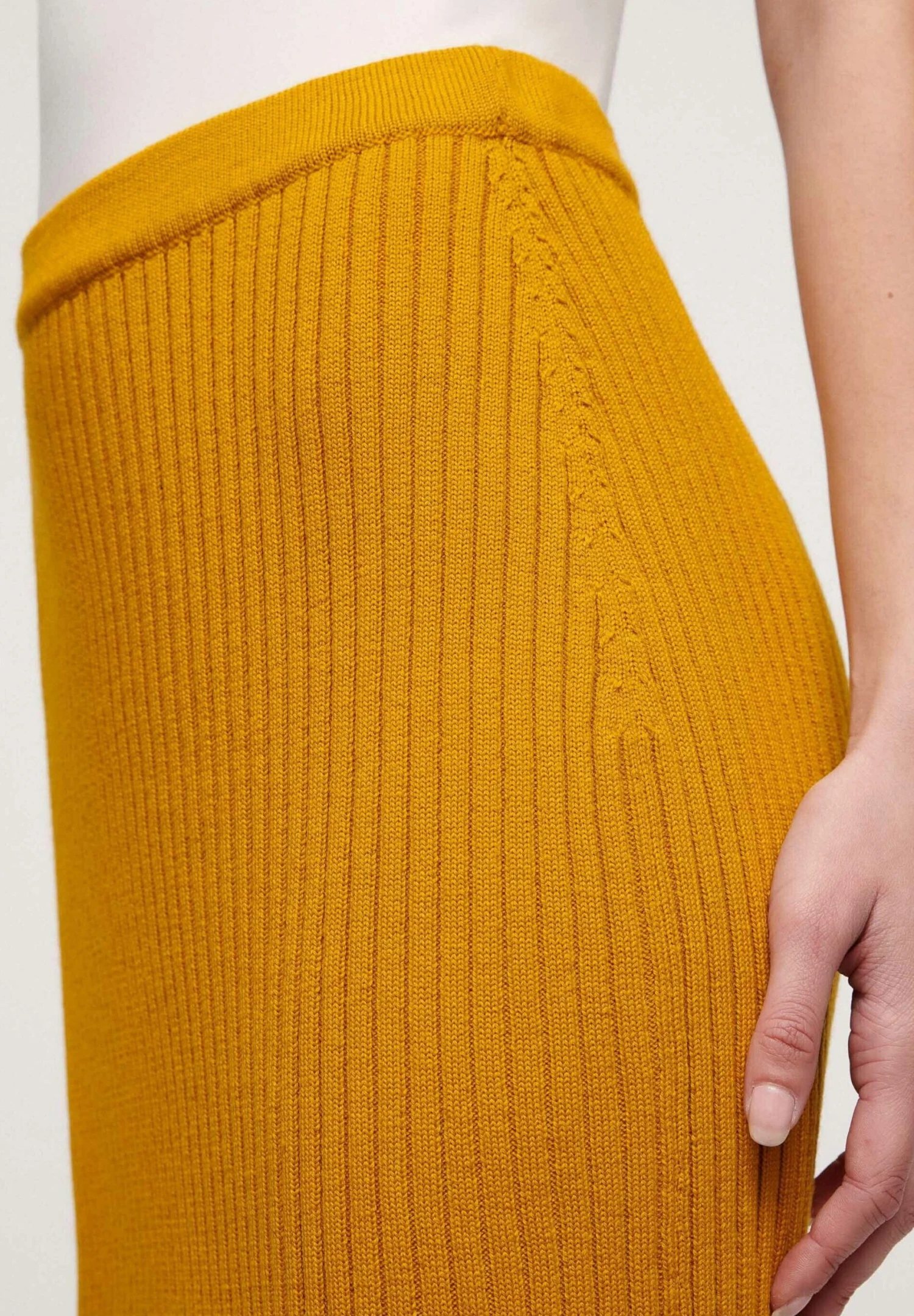 LUISA SPAGNOLI Melitene - Gonna A Tubino - Senape 3 LUISA SPAGNOLI Melitene - Gonna A Tubino - Senape - immagine 3