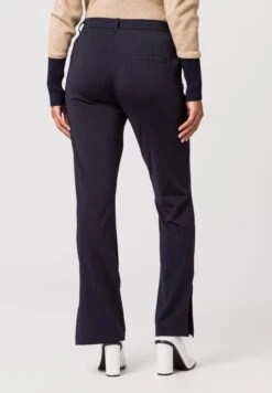 Normale Länge EssentialsPantaloniDeep Sea Donna Pantaloni TU221A01B-K11 8 Normale Länge EssentialsPantaloniDeep Sea Donna Pantaloni TU221A01B-K11 -Vendite Next 058ff049f0024397aab1c6271e8317bf