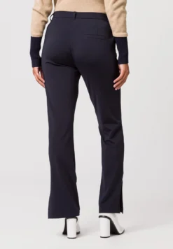 Normale Länge EssentialsPantaloniDeep Sea Donna Pantaloni TU221A01B-K11 -Vendite Next 058ff049f0024397aab1c6271e8317bf scaled