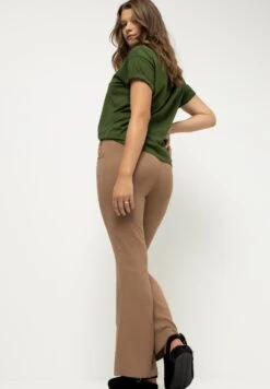 PantaloniCaramel Donna Pantaloni S2Q21A03J-C11 7 PantaloniCaramel Donna Pantaloni S2Q21A03J-C11 -Vendite Next 0692aa713b294cfb9bc8d61b7bb0d5af