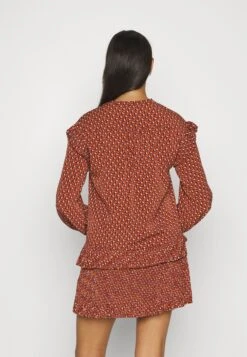 Pepe Jeans KittyCamicettaMulti Donna Camicie E Bluse PE121E0NR-G11 10 Pepe Jeans KittyCamicettaMulti Donna Camicie E Bluse PE121E0NR-G11 -Vendite Next 0776cfcd93214f4ca086c30e96423071