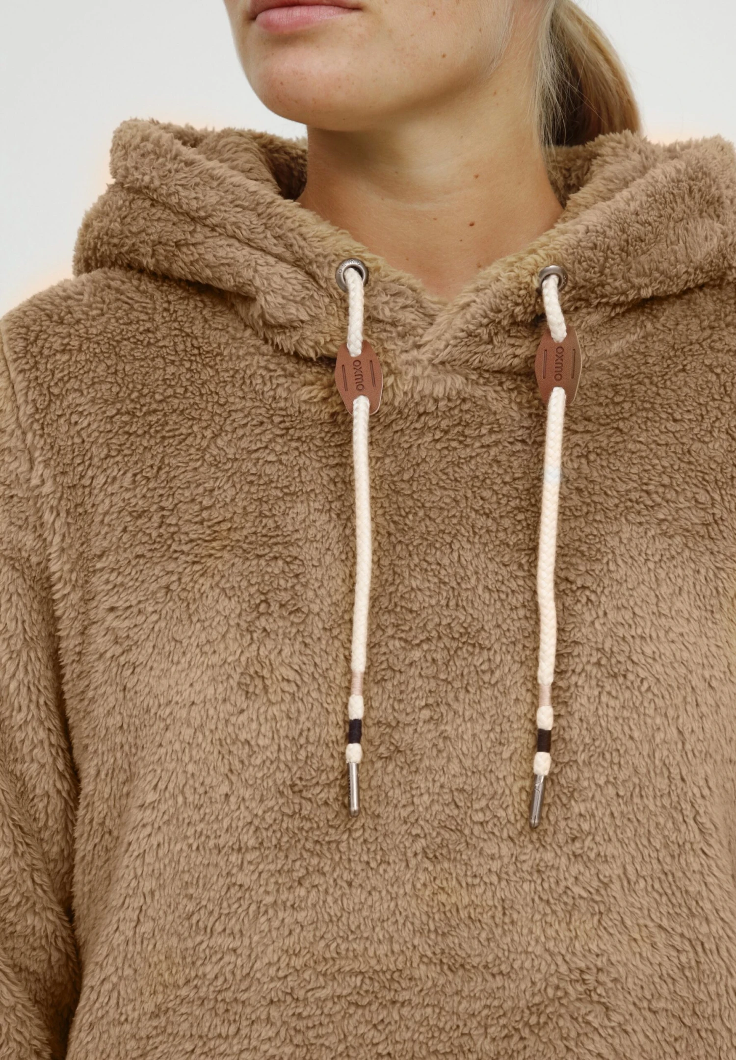 OXMO Oxanniken - Felpa In Pile - Kelp 4 OXMO Oxanniken - Felpa In Pile - Kelp - immagine 4