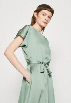 SWING Vestito EleganteAloe Green Donna Vestiti SG721C0UW-M11 -Vendite Next 09212a95cd9c4f73a2b29f04db22d331 scaled