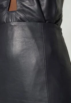 Electra- Gonna A Tubino - Dark Navy -Vendite Next 0e4d5dfd7aaa489780f556e2d4882344