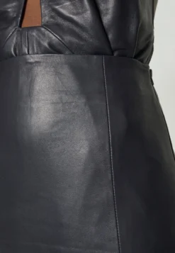 Electra- Gonna A Tubino - Dark Navy -Vendite Next 0e4d5dfd7aaa489780f556e2d4882344 scaled