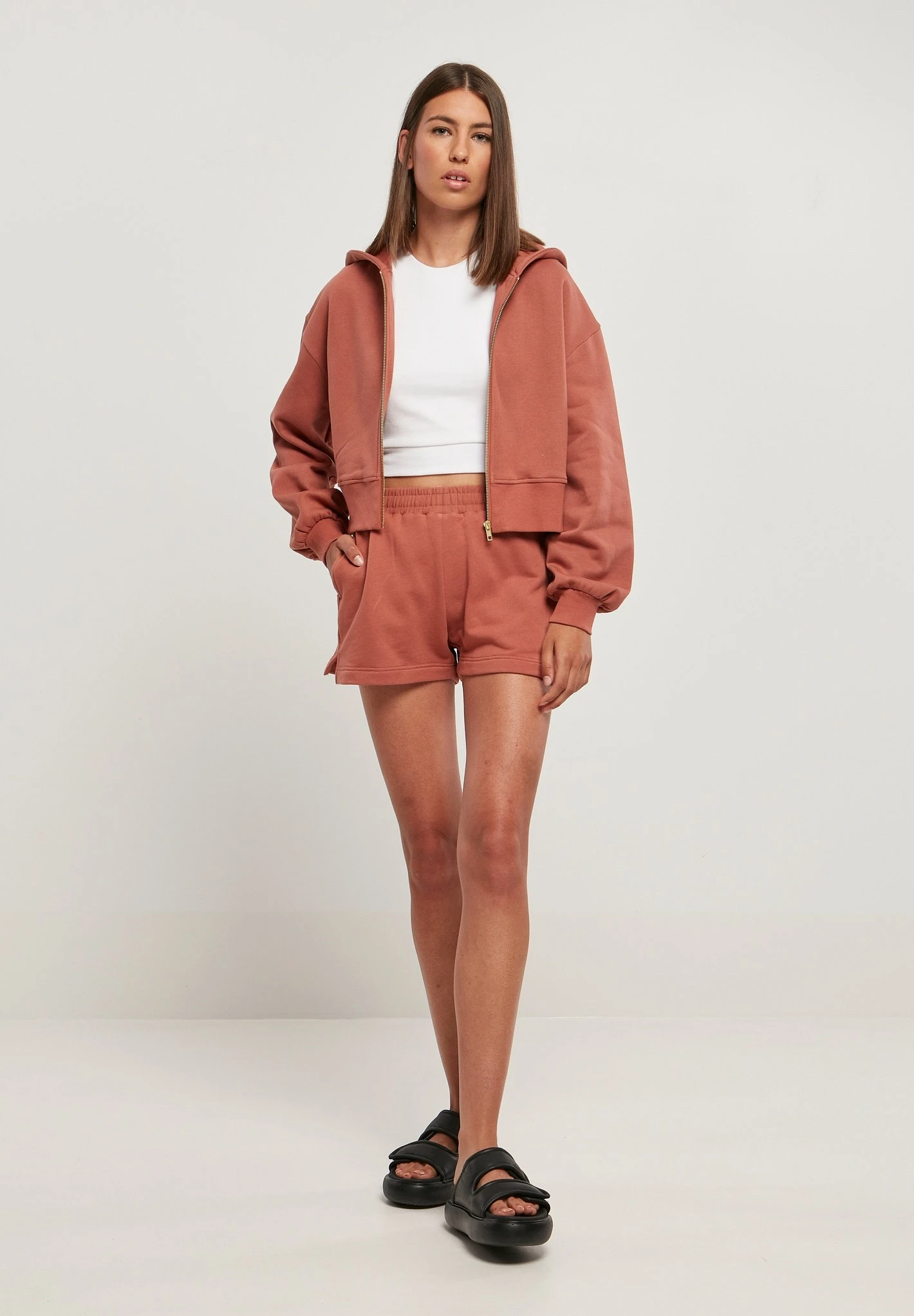 URBAN CLASSICS ShortFelpa Con ZipTerracotta Donna Felpe UR621J05M-O12 2 URBAN CLASSICS ShortFelpa Con ZipTerracotta Donna Felpe UR621J05M-O12 - immagine 2