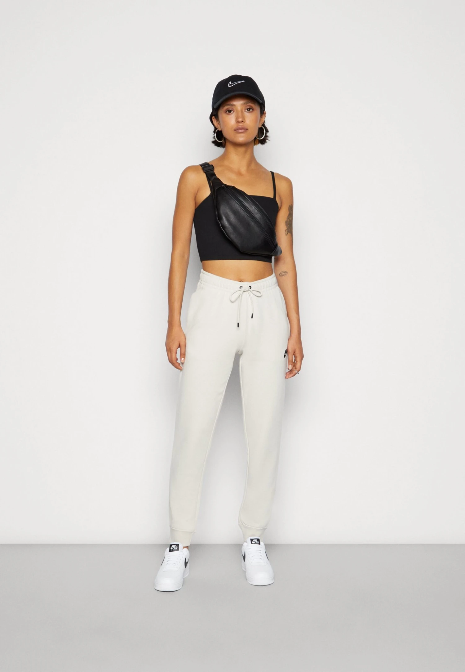 Nike Sportswear PantPantaloni SportiviOrewood Brown Donna Pantaloni NI121A0KA-B11 2 Nike Sportswear PantPantaloni SportiviOrewood Brown Donna Pantaloni NI121A0KA-B11 - immagine 2