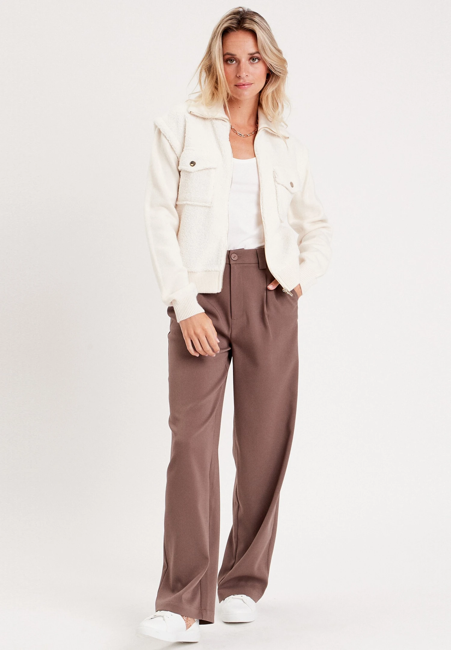 Mit Reissverschluss Und Trucker-KragenGiacca In PileEcru Donna Felpe C2P21I0AC-B11 2 Mit Reissverschluss Und Trucker-KragenGiacca In PileEcru Donna Felpe C2P21I0AC-B11 - immagine 2