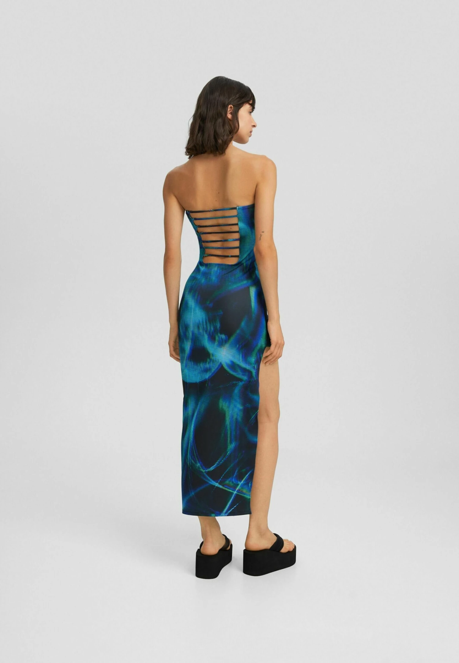 BERSHKA With Print Vestito EstivoBlack Donna Vestiti BEJ21C17T-Q11 2 BERSHKA With Print Vestito EstivoBlack Donna Vestiti BEJ21C17T-Q11 - immagine 2