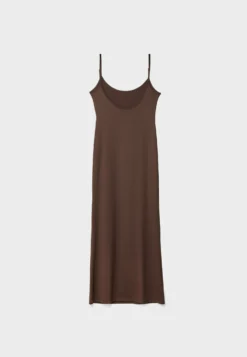 Stradivarius Fitted- Vestito Lungo - Brown -Vendite Next 1cb374a0538e42b18cc9fc9feb46f56a