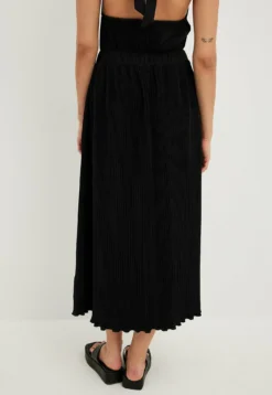 NA-KD PlissierterGonna LungaBlack Donna Gonne NAA21B0IA-Q11 -Vendite Next 1fdc997c11944a4792e7907ed7b73efe