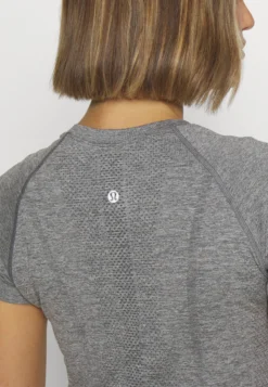 Lululemon Swiftly Tech Short Sleeve 2.0T-Shirt BasicSlate White Donna T-shirt E Top LLS41D00U-C11 13 Lululemon Swiftly Tech Short Sleeve 2.0T-Shirt BasicSlate White Donna T-shirt E Top LLS41D00U-C11 -Vendite Next 2129bc1e323f402bb5f54420b19fdd3c scaled