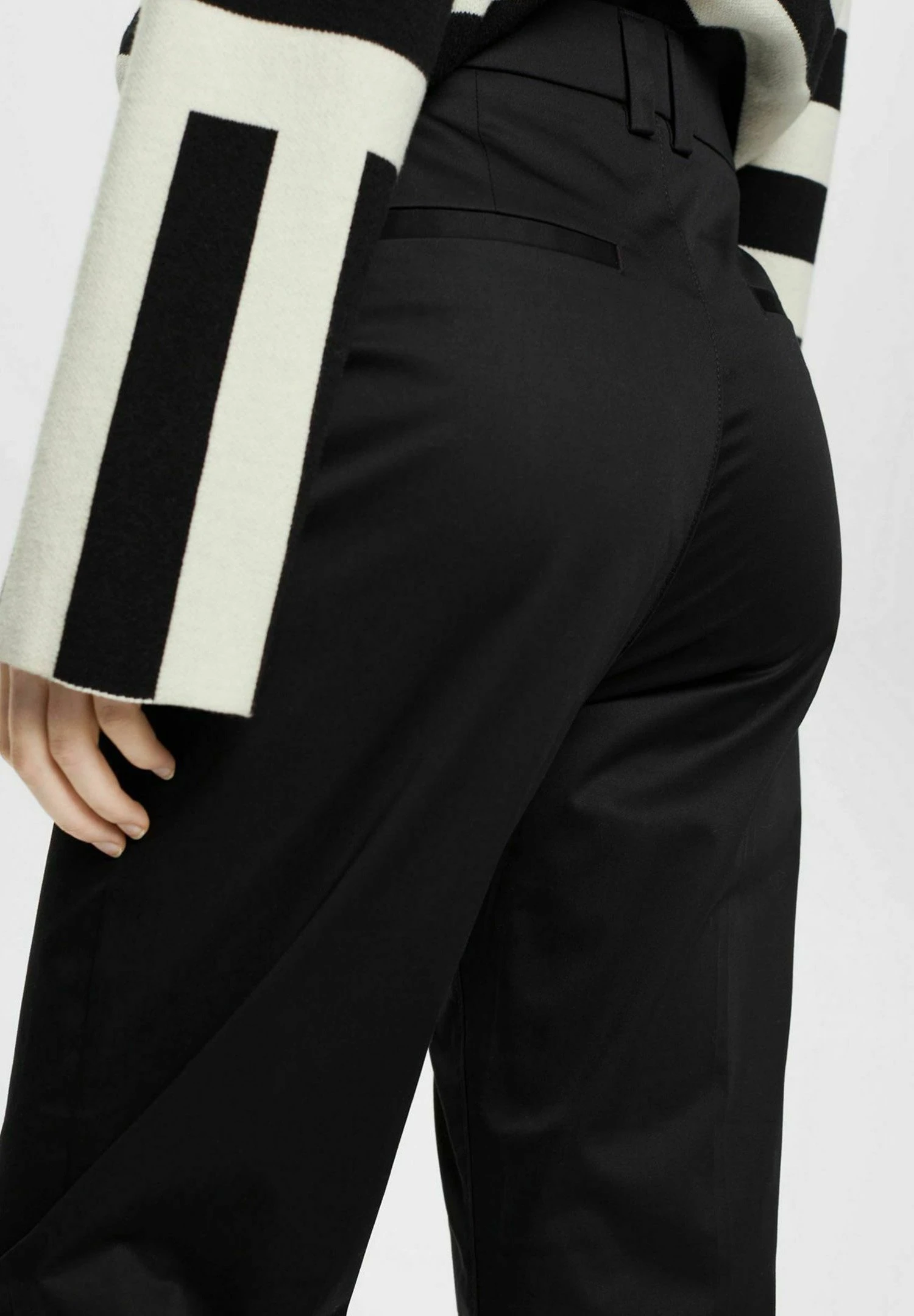 ESPRIT ChinoBlack Donna Pantaloni ES121A137-Q11 5 ESPRIT ChinoBlack Donna Pantaloni ES121A137-Q11 - immagine 5