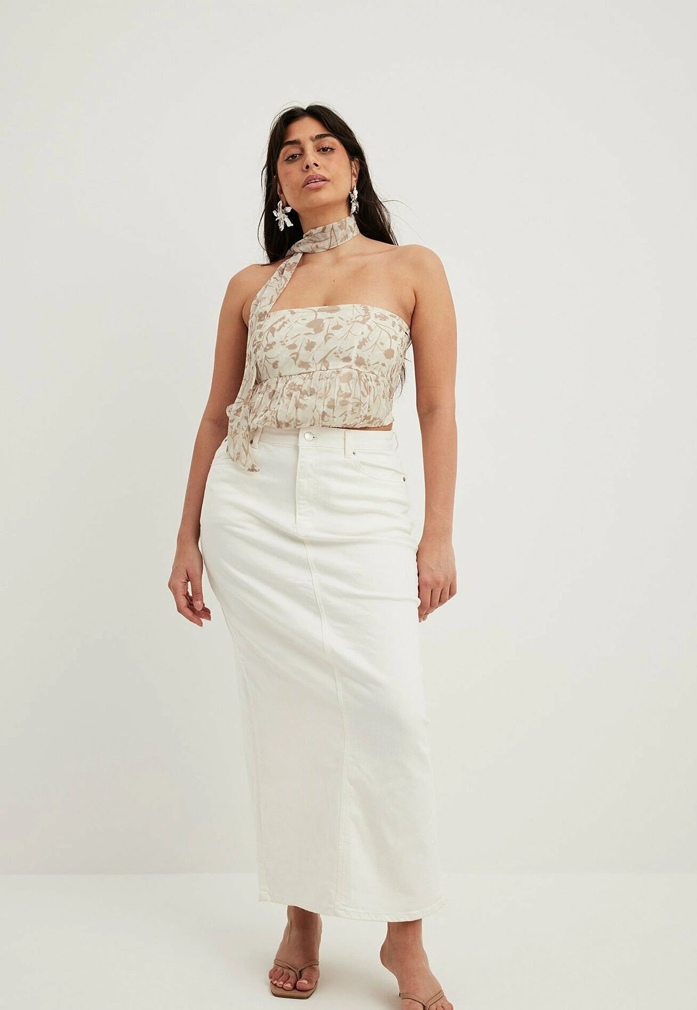 NA-KD Mit Schal-Detail - Top - Flower Melange 2 NA-KD Mit Schal-Detail - Top - Flower Melange - immagine 2