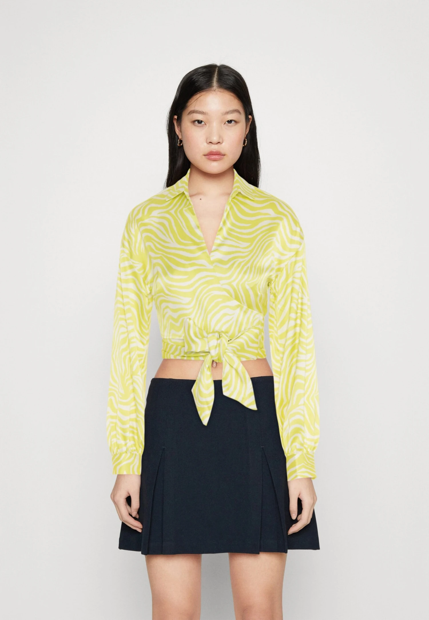 Gina Tricot Twisted TieCamicettaZebra Donna Camicie E Bluse GID21E0G2-Q11 1 Gina Tricot Twisted TieCamicettaZebra Donna Camicie E Bluse GID21E0G2-Q11