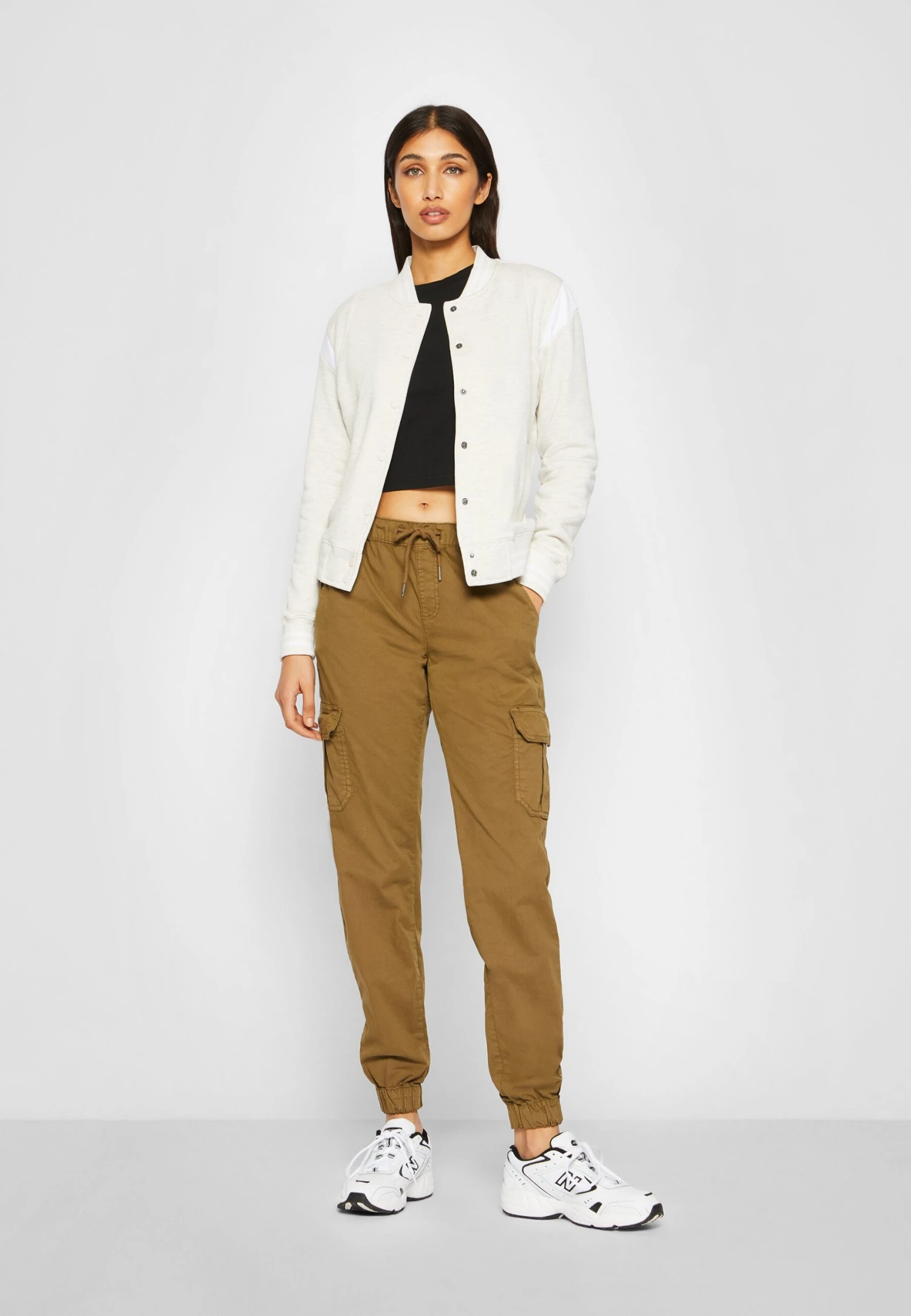 URBAN CLASSICS Ladies Inset College JacketFelpa Con ZipLightgrey/White Donna Felpe UR621J03F-C11 2 URBAN CLASSICS Ladies Inset College JacketFelpa Con ZipLightgrey/White Donna Felpe UR621J03F-C11 - immagine 2