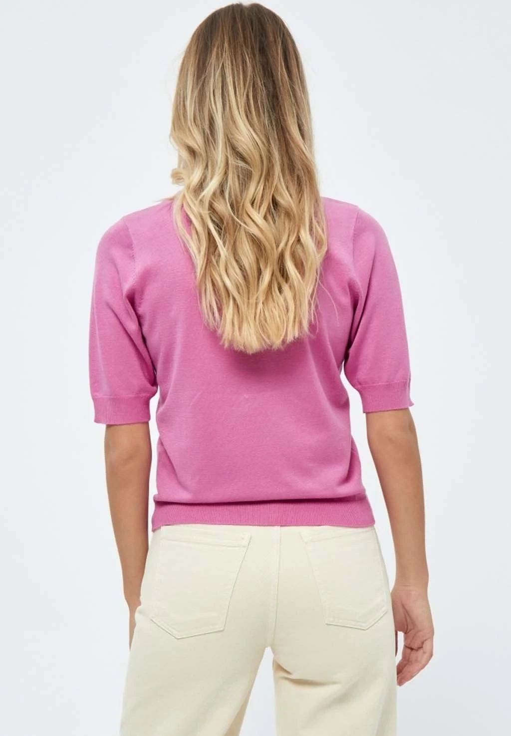 Minus Mimilla V- Neck Knit Tee 1T-Shirt BasicSuper Pink Donna T-shirt E Top M0721D01T-J11 3 Minus Mimilla V- Neck Knit Tee 1T-Shirt BasicSuper Pink Donna T-shirt E Top M0721D01T-J11 - immagine 3