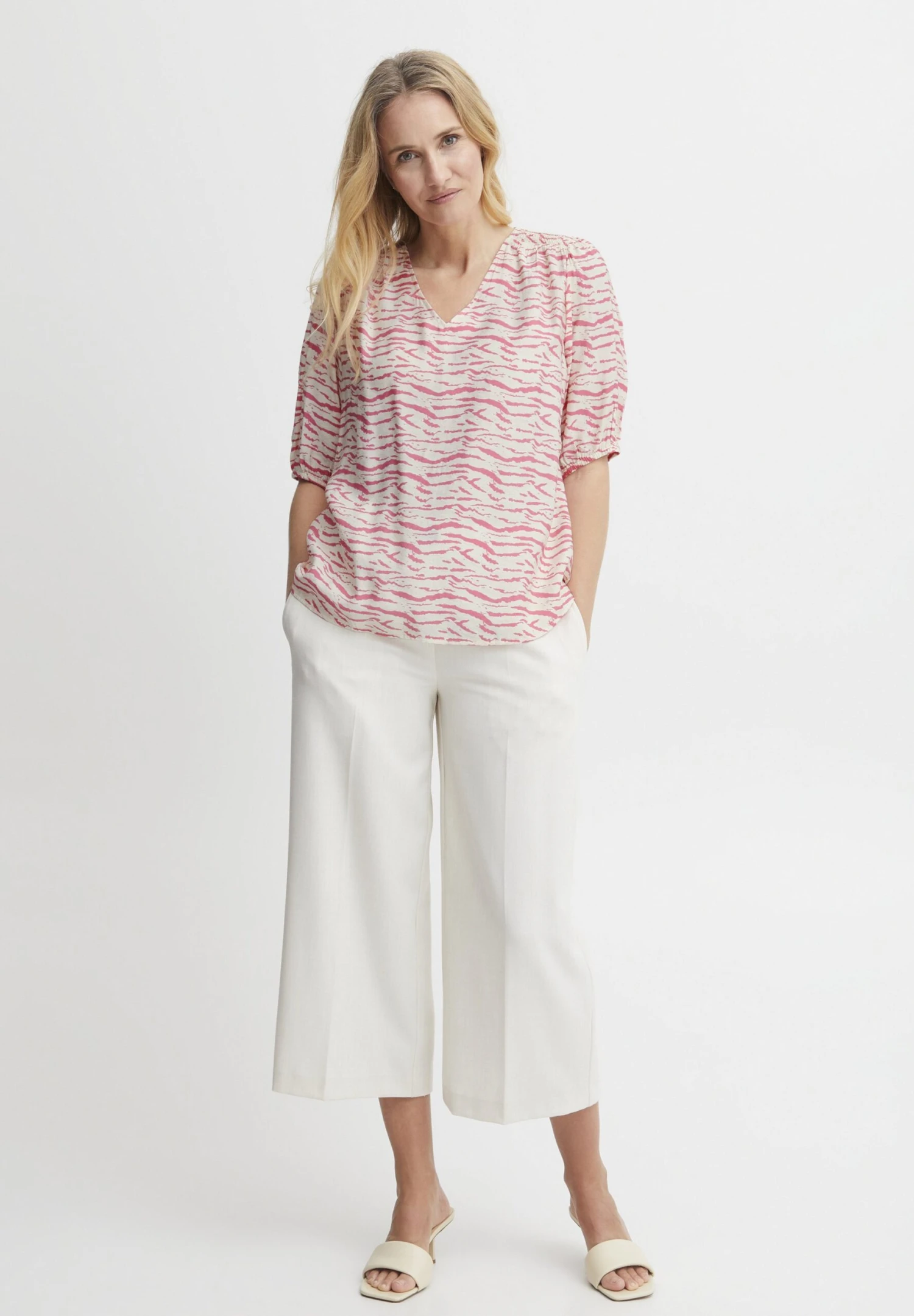 Fransa Frnita Bl CamicettaCamellia Rose Aop Ms Struct Donna Camicie E Bluse F2121E08G-J11 2 Fransa Frnita Bl CamicettaCamellia Rose Aop Ms Struct Donna Camicie E Bluse F2121E08G-J11 - immagine 2