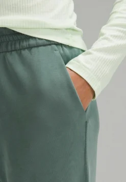 Lululemon Softstreme High-Rise Full LengthPantaloni SportiviDark Forest Donna Pantaloni LLS41E017-M11 10 Lululemon Softstreme High-Rise Full LengthPantaloni SportiviDark Forest Donna Pantaloni LLS41E017-M11 -Vendite Next 2e66f50d17704026be4d3fc6e32e7458