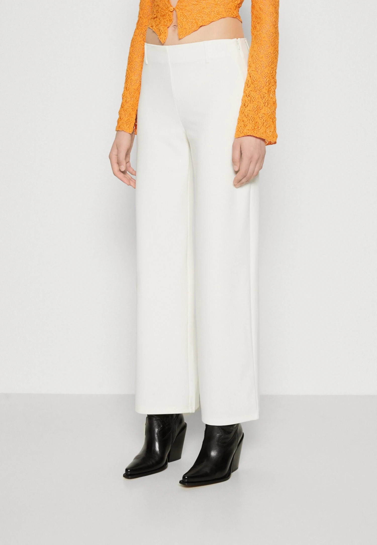 Gina Tricot Trousers - Pantaloni - Tofu 1 Gina Tricot Trousers - Pantaloni - Tofu