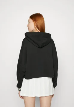 Adidas Originals Adicolor 70S Cropped HoodieFelpaBlack Donna Felpe AD121J1EZ-Q11 -Vendite Next 379230abdb3343a79a256910bb07159e scaled