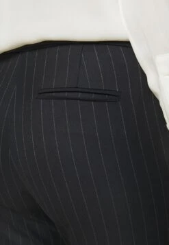 MAX & Co. MonopoliPantaloniChina Blue Pattern Donna Pantaloni MQ921A04D-K12 -Vendite Next 3879141f87aa4081866086341b51057b