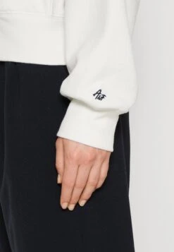 Abercrombie & Fitch Long Life Logo HoodedFelpa Con ZipCloud Dancer Off White Donna Felpe A0F21J05D-A11 -Vendite Next 3913ca3f96704cc1bf12cbf0f7b3d7b6