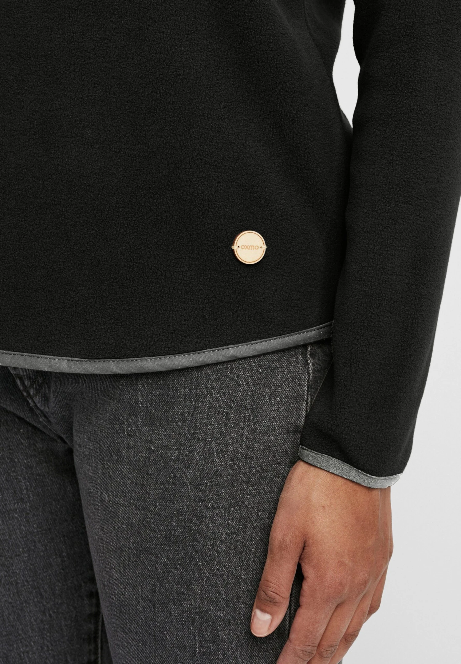 OXMO Oxmalita - Felpa In Pile - Black 5 OXMO Oxmalita - Felpa In Pile - Black - immagine 5