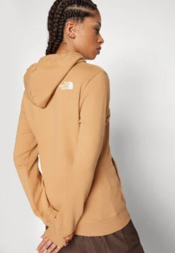 The North Face Standard HoodieFelpa Con CappuccioAlmond Butter/Gardenia White Donna Felpe TH321J00J-B11 -Vendite Next 3f5539532f484eee8330e7d124ca0371 scaled
