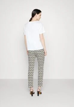 MARC CAIN PantaloniBlack Donna Pantaloni M4R21A0AL-Q11 -Vendite Next 437b3d24319a48f782b34ba0d811cdc2