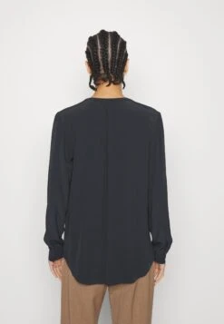 ESPRIT BlouseCamicettaBlack Donna Camicie E Bluse ES121E1SN-Q11 11 ESPRIT BlouseCamicettaBlack Donna Camicie E Bluse ES121E1SN-Q11 -Vendite Next 456566b388a5443cbd9e6de6b232ff9d