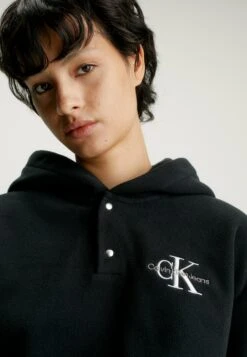 Calvin Klein Jeans Cropped SherpaFelpa In PileCk Black Donna Felpe C1821J0EQ-Q11 -Vendite Next 4deb0f6302f542e793d482272fa8dfab