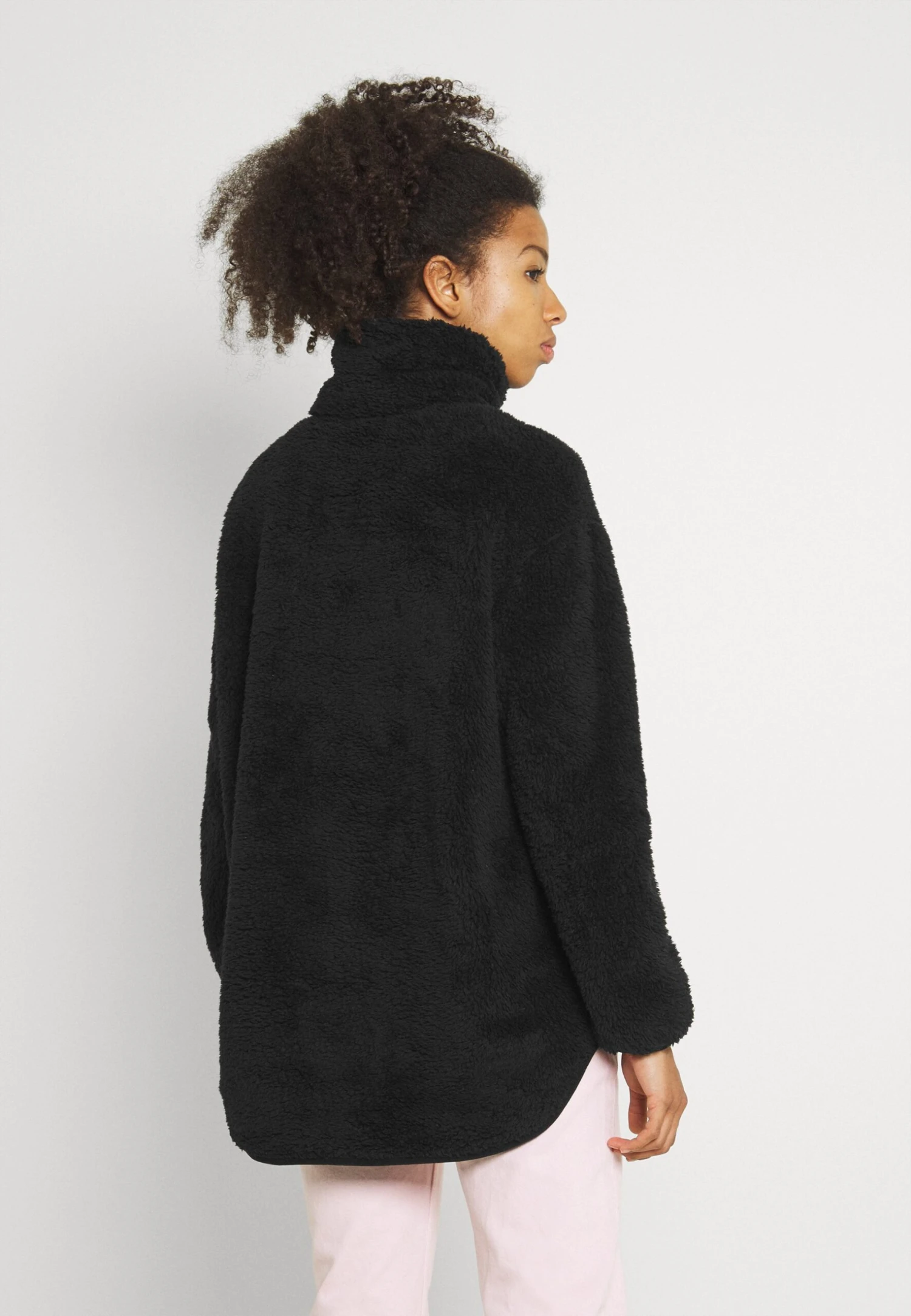 Vero Moda Vmfilly TeddyFelpa In PileBlack Donna Felpe VE121G10T-Q11 3 Vero Moda Vmfilly TeddyFelpa In PileBlack Donna Felpe VE121G10T-Q11 - immagine 3