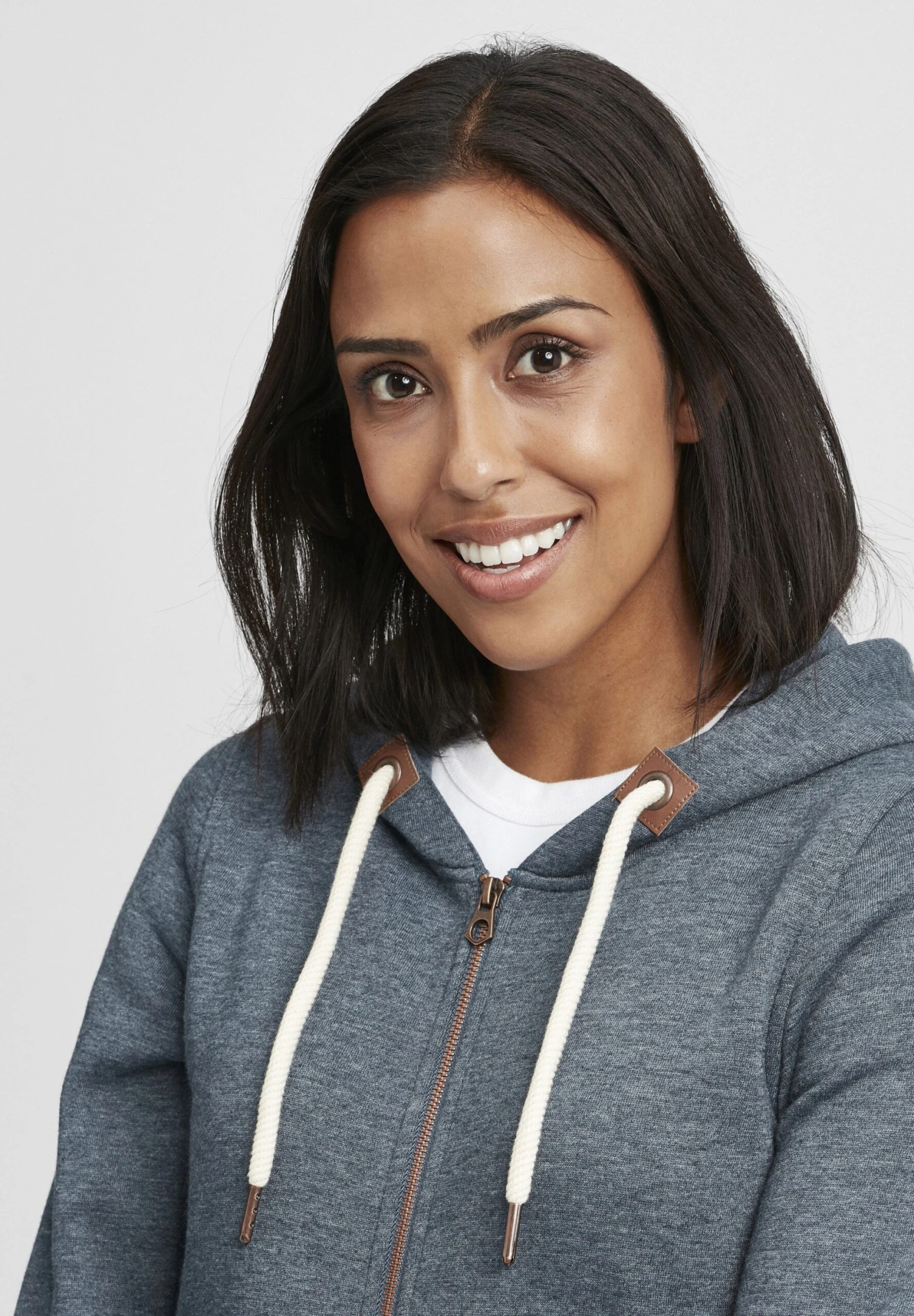 OXMO OxvickyFelpa Con ZipIns Bl Mel Donna Felpe 1OX21J009-K11 4 OXMO OxvickyFelpa Con ZipIns Bl Mel Donna Felpe 1OX21J009-K11 - immagine 4