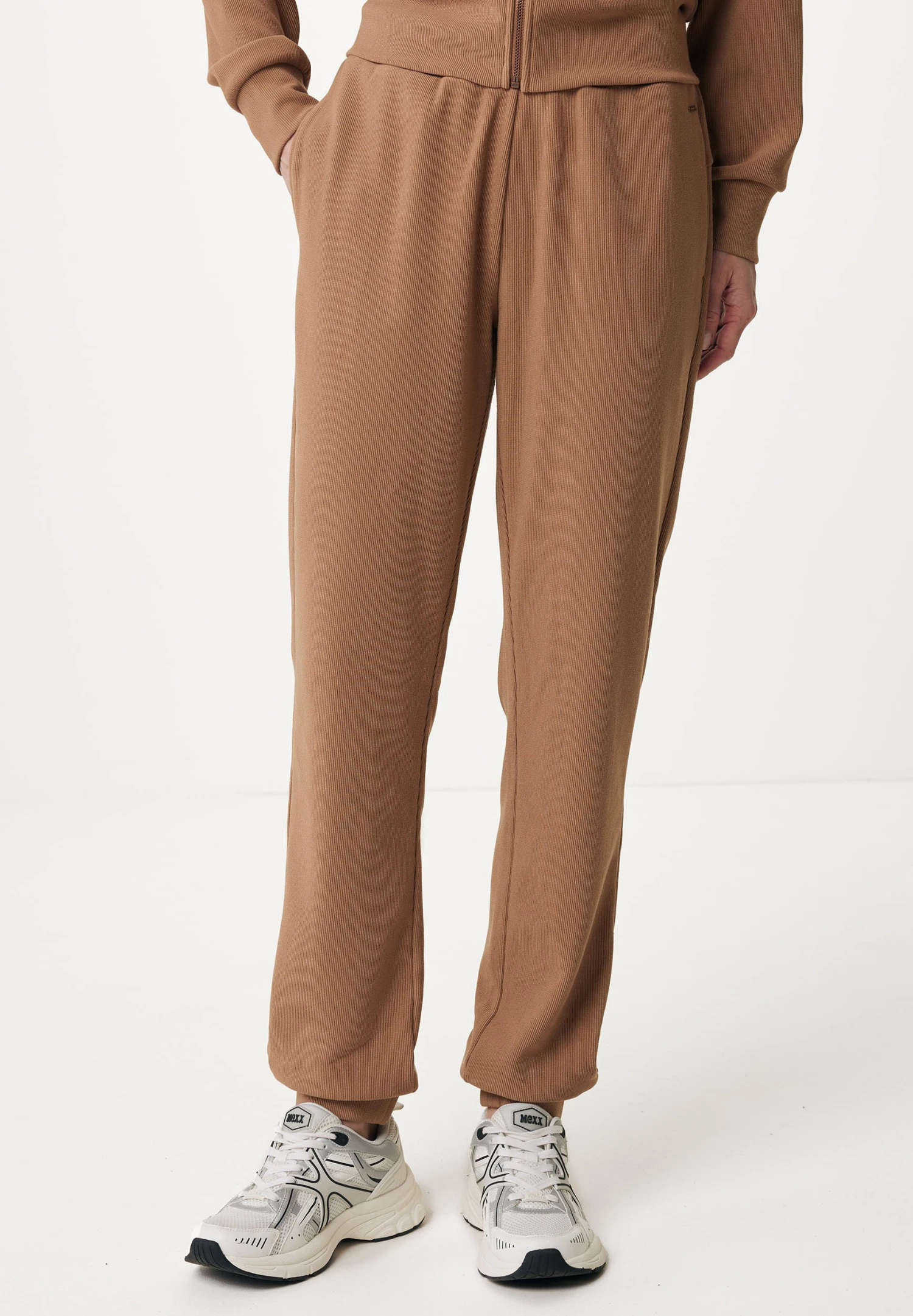 MEXX Structured Pantaloni SportiviMid Brown Donna Pantaloni ME421A057-O11 1 MEXX Structured Pantaloni SportiviMid Brown Donna Pantaloni ME421A057-O11