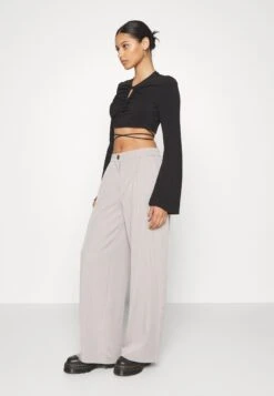 Noisy May Nmvera Wide Leg Pant PantaloniGrey Donna Pantaloni NM321A0DM-C11 14 Noisy May Nmvera Wide Leg Pant PantaloniGrey Donna Pantaloni NM321A0DM-C11 -Vendite Next 51335bbdd556442eaba39d7292ae8121