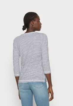 ESPRIT T Lslv Slub StrMaglietta A Manica LungaWhite Donna T-shirt E Top ES121D27T-A11 7 ESPRIT T Lslv Slub StrMaglietta A Manica LungaWhite Donna T-shirt E Top ES121D27T-A11 -Vendite Next 5291f7b9abce43b1abea6af2397e995e