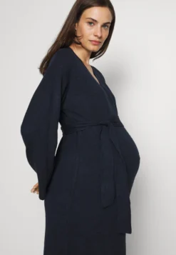 Mamalicious Abito In MagliaNavy Blazer Donna Vestiti M6429F1I5-K11 -Vendite Next 5fc5120768a0491f92f4bb657b35ff6a scaled