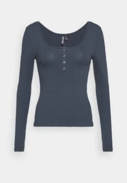 Pieces Petite PckitteMaglietta A Manica LungaOmbre Blue Donna T-shirt E Top PIT21D00K-K12 -Vendite Next 606bb565195e4bb9be72c84e5e4853e4 scaled