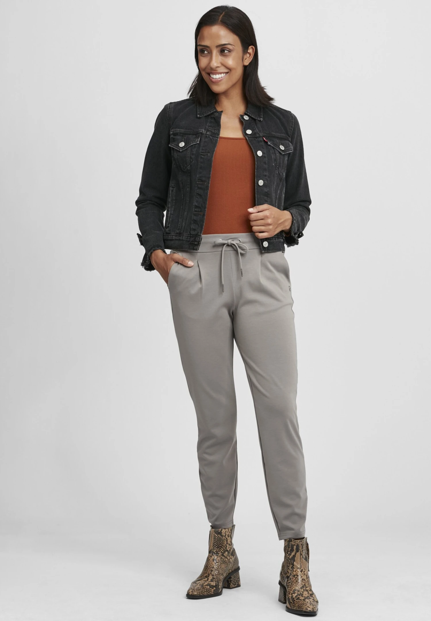 OXMO OxanitaPantaloni SportiviSteel Gray Donna Pantaloni 1OX21A009-C12 2 OXMO OxanitaPantaloni SportiviSteel Gray Donna Pantaloni 1OX21A009-C12 - immagine 2