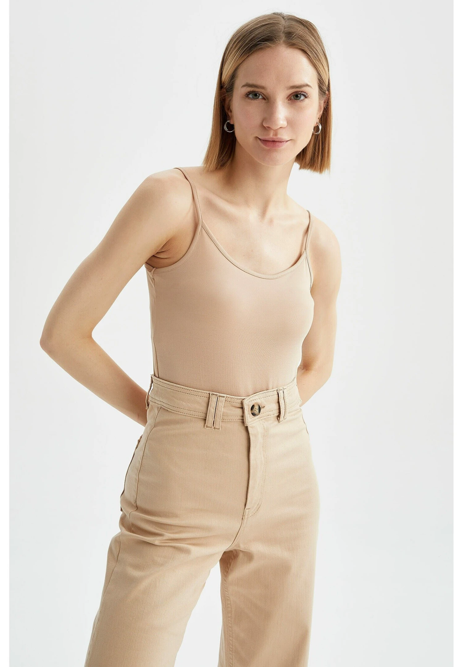 DeFacto Slim FitTopBeige Donna T-shirt E Top DEZ21D0JM-O11 1 DeFacto Slim FitTopBeige Donna T-shirt E Top DEZ21D0JM-O11