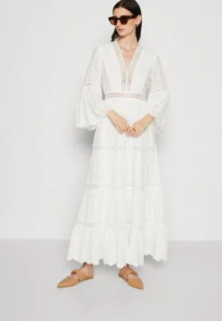 By Malina Cordelia Wide Sleeve DressVestito LungoWhite Donna Vestiti BYC21C05L-A11 -Vendite Next 65139d862e634c3ebabaf2e6847b0fd7 scaled
