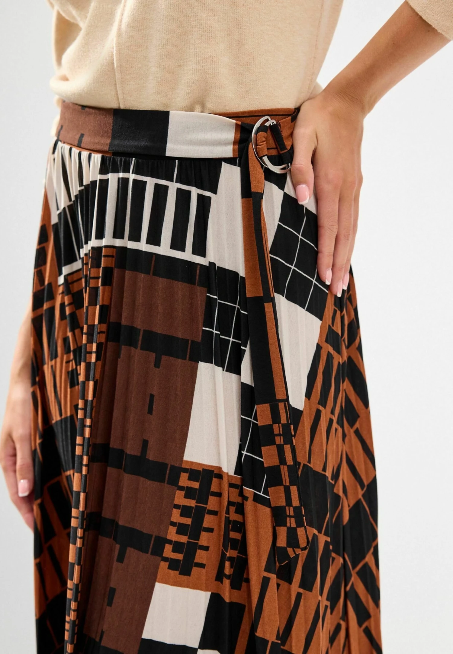 Next Asymmetric Pleated Midi Skirt TallGonna A PiegheBrown Geometric Check Donna Gonne NX321B0PF-O11 3 Next Asymmetric Pleated Midi Skirt TallGonna A PiegheBrown Geometric Check Donna Gonne NX321B0PF-O11 - immagine 3