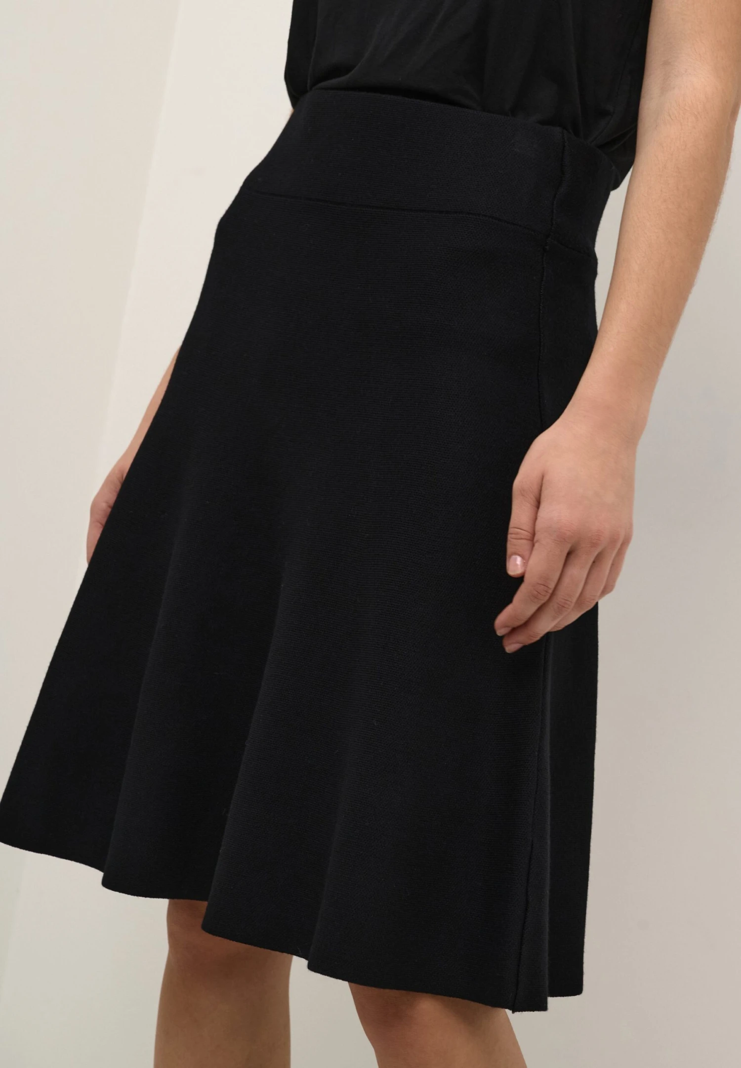 Culture CuannemarieGonna A CampanaBlack Donna Gonne CU221B03S-Q11 4 Culture CuannemarieGonna A CampanaBlack Donna Gonne CU221B03S-Q11 - immagine 4