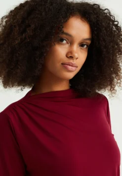 WE FASHION Maglietta A Manica LungaRed Donna T-shirt E Top WF521D0KS-G11 -Vendite Next 74bbe68cc1b244ada813cd2bc6fc7fc5