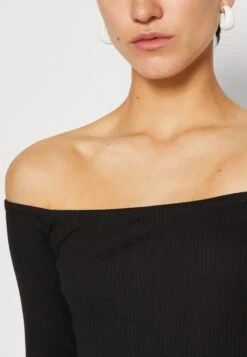 Noisy May Nmelinor Off ShoulderMaglietta A Manica LungaBlack Donna T-shirt E Top NM321D0TK-Q11 11 Noisy May Nmelinor Off ShoulderMaglietta A Manica LungaBlack Donna T-shirt E Top NM321D0TK-Q11 -Vendite Next 774bbc43250c4bcab67652b4280c0c93