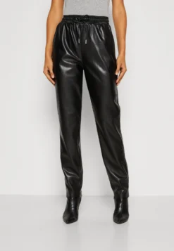 Guess New Viola JoggerPantaloniJet Black Donna Pantaloni GU121A0OX-Q11