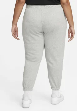Nike Sportswear Club PantPantaloni SportiviDark Grey Heather White Donna Pantaloni NI121A0KL-C11 -Vendite Next 8162577020f3448cbe049a49f740acda scaled