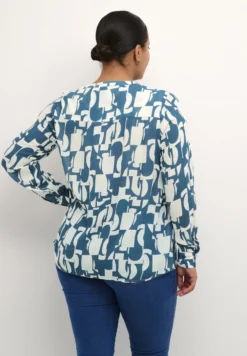 Jadan Amber PrintedCamiciaLegion Blue Graphic Print Donna Camicie E Bluse KAN21E0CP-K11 -Vendite Next 8292c4d52ad748b4b5c9a26fd64028d4 scaled