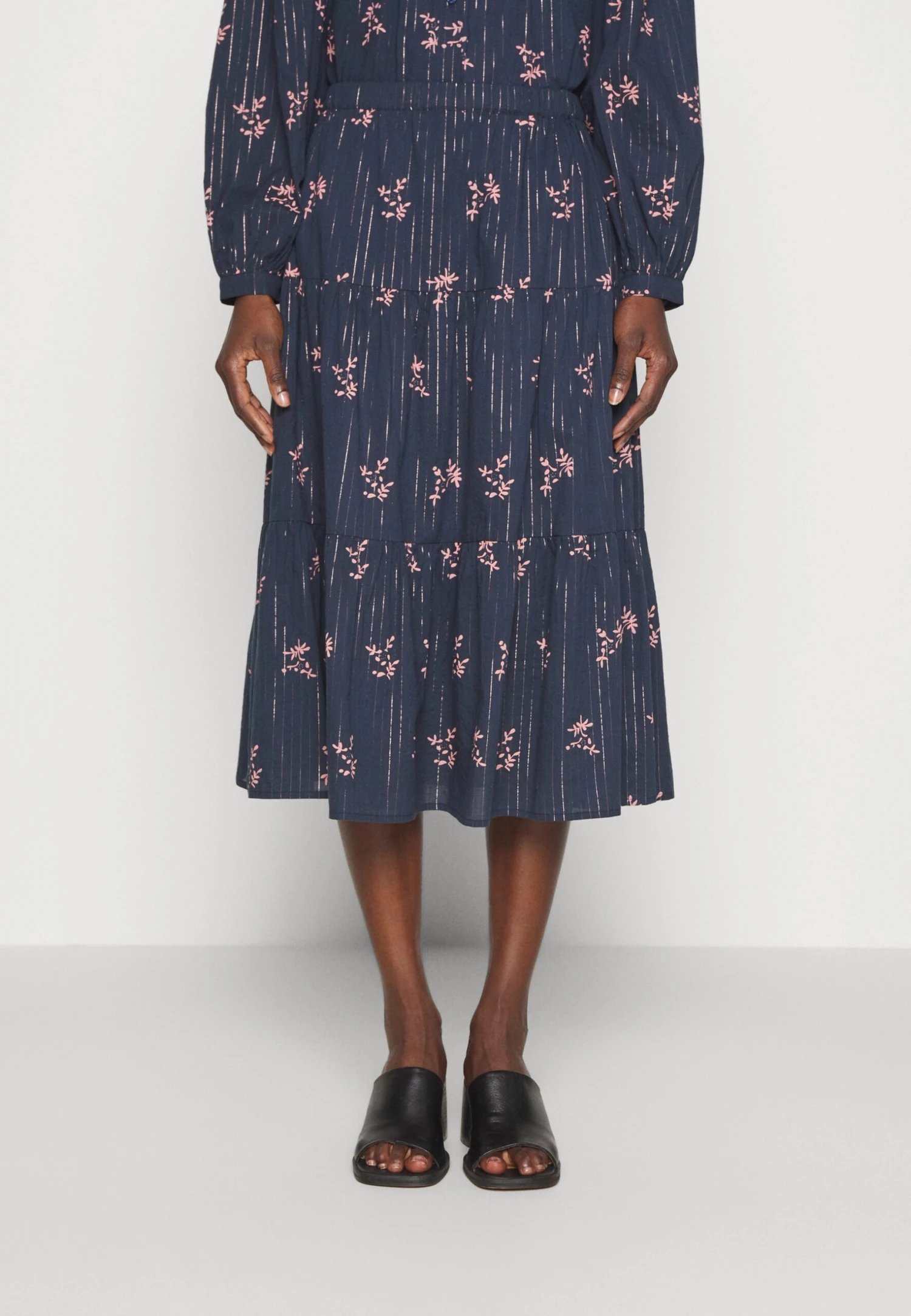 Lollys Laundry Morning SkirtGonna A CampanaNavy Donna Gonne LCB21B00P-K11 3 Lollys Laundry Morning SkirtGonna A CampanaNavy Donna Gonne LCB21B00P-K11 - immagine 3